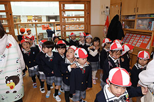 作品展の見学をしました　全クラス