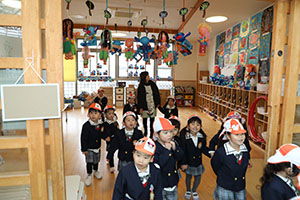 作品展の見学をしました　全クラス