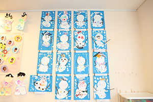 作品展参観が行われました　あひる・ひよこ・ぺんぎん組　NO．1