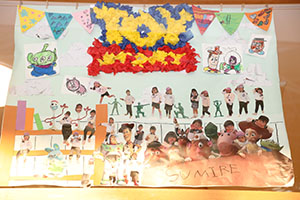 作品展の各クラスの個性あふれる作品　　　年中組