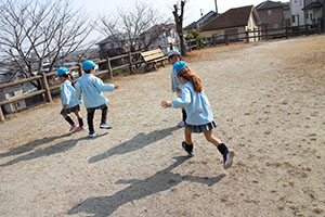 お散歩へでかけました　さくら・りす