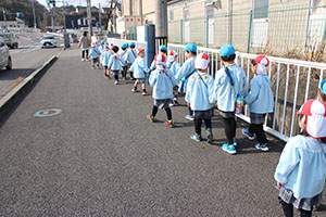 お散歩へでかけました　さくら・りす