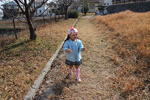 お散歩へでかけました　さくら・りす