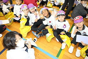 八郷小学校で交流会がありました