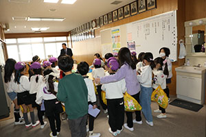 八郷小学校で交流会がありました
