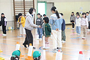 八郷小学校で交流会がありました