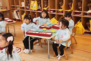 お団子の制作　きりん