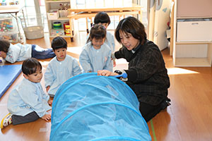 お部屋で運動遊び🎵　ひよこ