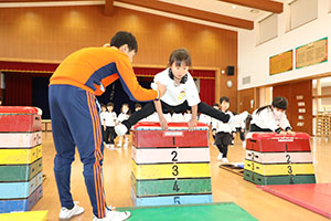 体操教室　ー跳び箱ー　ひまわり