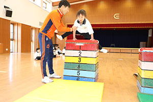 体操教室　ー跳び箱ー　ひまわり