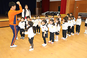 体操教室　ー跳び箱ー　ひまわり