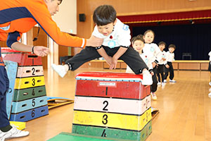 体操教室　ー跳び箱ー　さくら