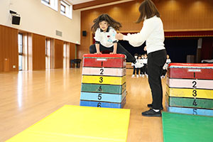 体操教室　ー跳び箱ー　さくら