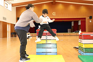 体操教室　ー跳び箱ー　たんぽぽ