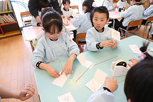 科学教室「色の不思議」　D・E