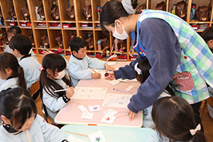 科学教室「色の不思議」　D・E