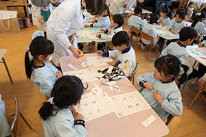 科学教室「色の不思議」　D・E