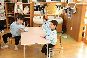 科学教室「色の不思議」　D・E