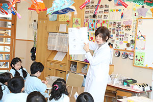 科学教室「色の不思議」　A・B・C