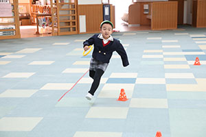 リレー楽しかったね　きりん・うさぎ・B