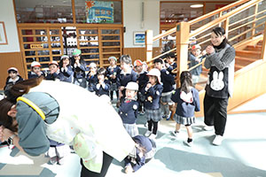 リレー楽しかったね　きりん・うさぎ・B