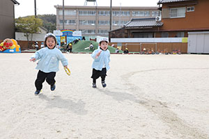 リレー楽しかったね　こあら・ぱんだ