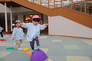 サーキット遊び　ひよこ・あひる・ぺんぎん