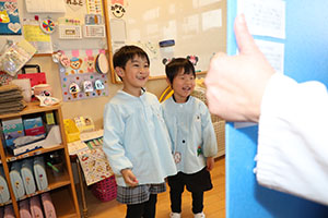 年中組の科学教室「鏡の不思議」　ひまわり・さくら・たんぽぽ