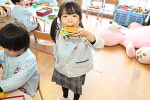 ハンバーガーの制作　ばら