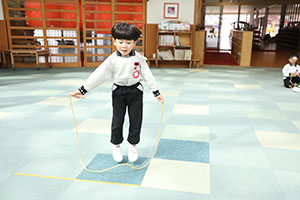 縄跳び大会　年中　NO．2