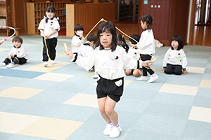 縄跳び大会　年中　NO．2