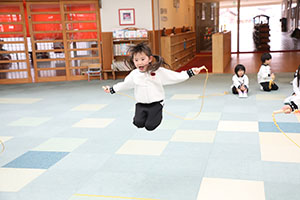 縄跳び大会　年中　NO．2