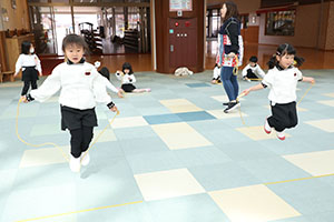 縄跳び大会　年中　NO．1