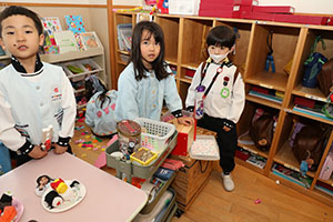 朝の自由時間　－お店やさんごっこー　B