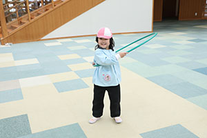 フラフープに挑戦！　うさぎ