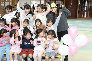 わくわくパーティ　集合写真の様子