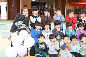 わくわくパーティ　集合写真の様子