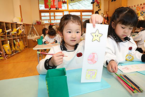 年長さんへのプレゼント　ひまわり・さくら