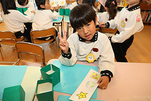 年長さんへのプレゼント　ひまわり・さくら