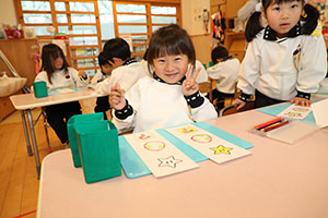 年長さんへのプレゼント　ひまわり・さくら