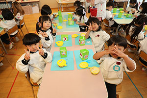 年長さんへのプレゼント　ひまわり・さくら