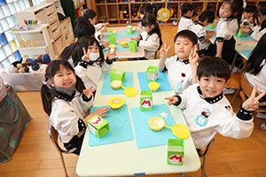 年長さんへのプレゼント　ひまわり・さくら