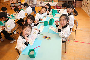 年長さんへのプレゼント　ひまわり・さくら