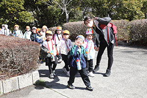 お別れ遠足で南部丘陵公園に行きました　年長組 NO.1