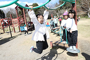 お別れ遠足で南部丘陵公園に行きました　年長組 NO.1