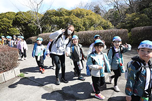お別れ遠足で南部丘陵公園に行きました　年長組 NO.1