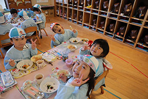 お楽しみ会🎵　こあら・ぱんだ・きりん（ひまわり）　NO．2