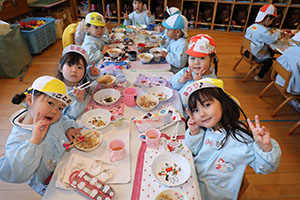 お楽しみ会🎵　こあら・ぱんだ・きりん（ひまわり）　NO．2