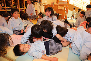 お楽しみ会🎵　こあら・ぱんだ・きりん（ひまわり）　NO．1