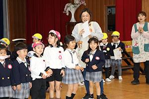 がんばりマンカード　表彰式　年中組